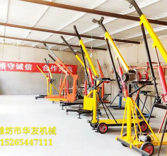 點擊查看詳細(xì)信息<br>標(biāo)題：裝車卸貨用小吊機 閱讀次數(shù)：3055